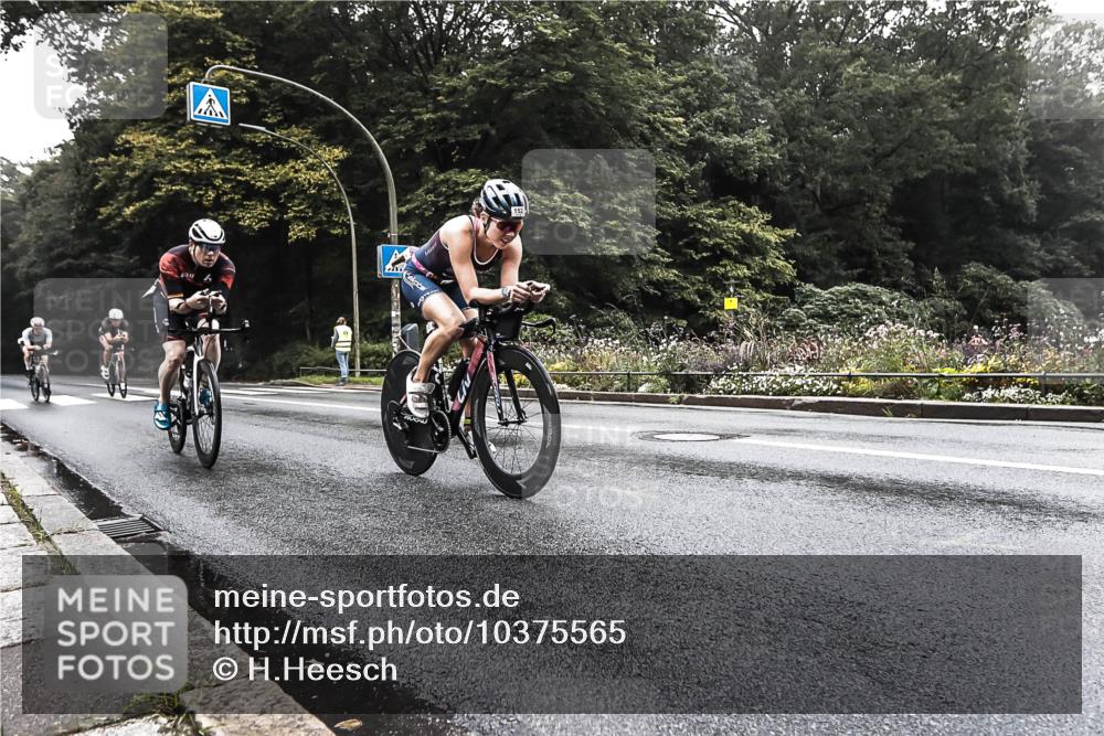 13.09.2026 - Stadtparktriathlon H.Heesch http://msf.ph/oto/10375565 13.09.2026 09:17:47 Radfahren 12, 74, 98, 152, 191 meine-sportfotos.de