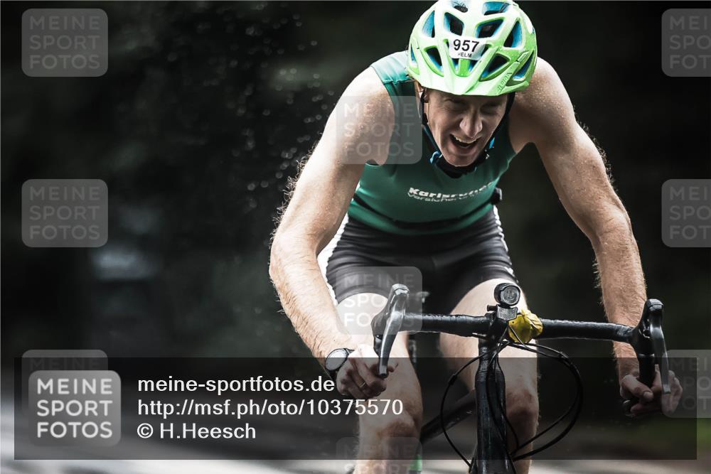 13.09.2026 - Stadtparktriathlon H.Heesch http://msf.ph/oto/10375570 13.09.2026 12:14:30 Radfahren 902, 954, 957, 975, 1035, 1055 meine-sportfotos.de