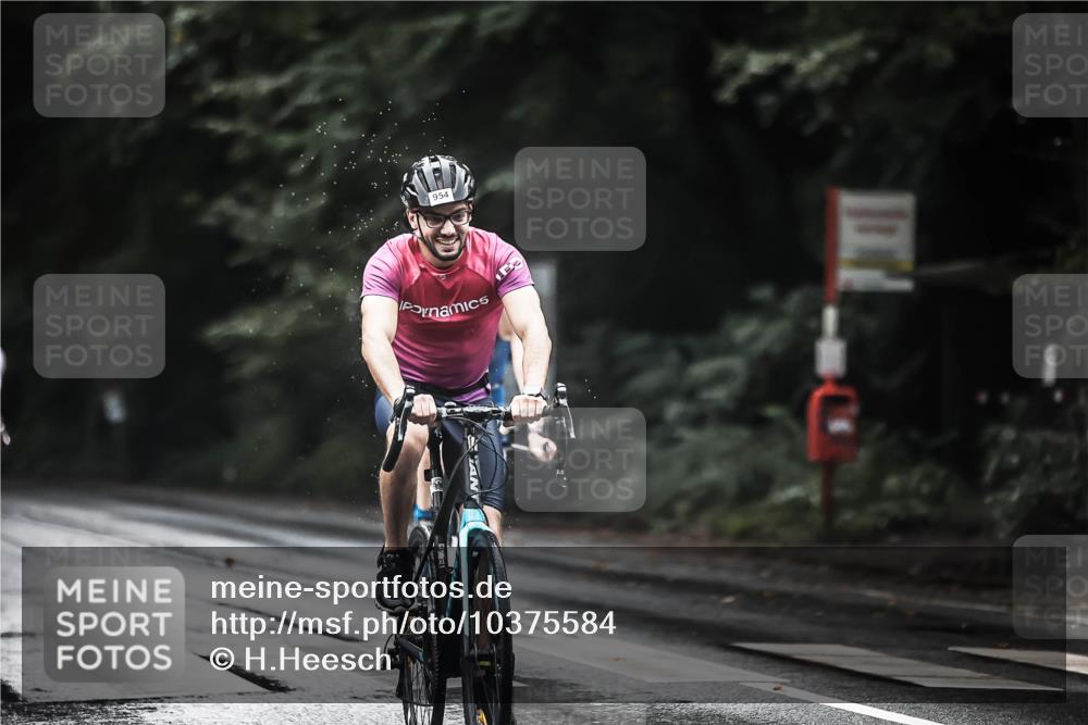 13.09.2026 - Stadtparktriathlon H.Heesch http://msf.ph/oto/10375584 13.09.2026 12:14:34 Radfahren 902, 954, 957, 1035, 1055 meine-sportfotos.de