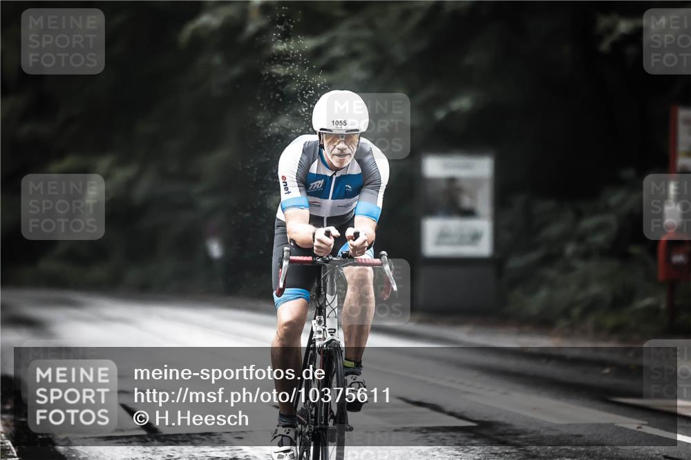 13.09.2026 - Stadtparktriathlon H.Heesch http://msf.ph/oto/10375611 13.09.2026 12:14:36 Radfahren 954, 1035, 1055, 1057 meine-sportfotos.de