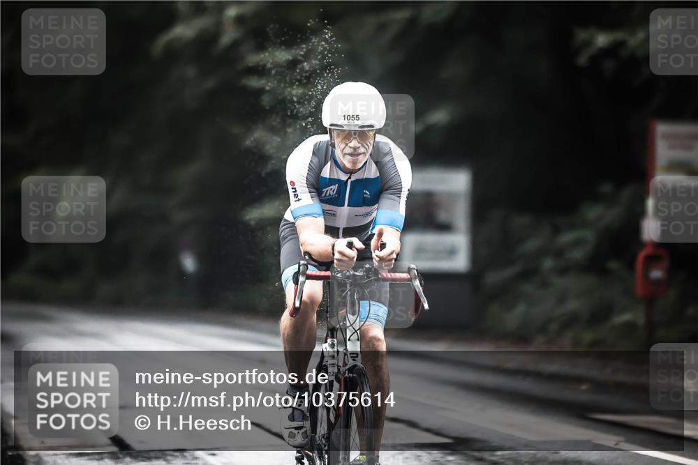 13.09.2026 - Stadtparktriathlon H.Heesch http://msf.ph/oto/10375614 13.09.2026 12:14:37 Radfahren 954, 1035, 1055, 1057 meine-sportfotos.de