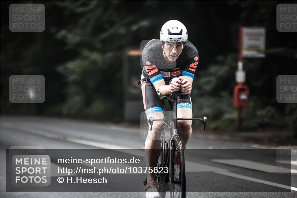 13.09.2026 - Stadtparktriathlon H.Heesch http://msf.ph/oto/10375623 13.09.2026 10:56:39 Radfahren 413, 443, 670, 679, 688 meine-sportfotos.de