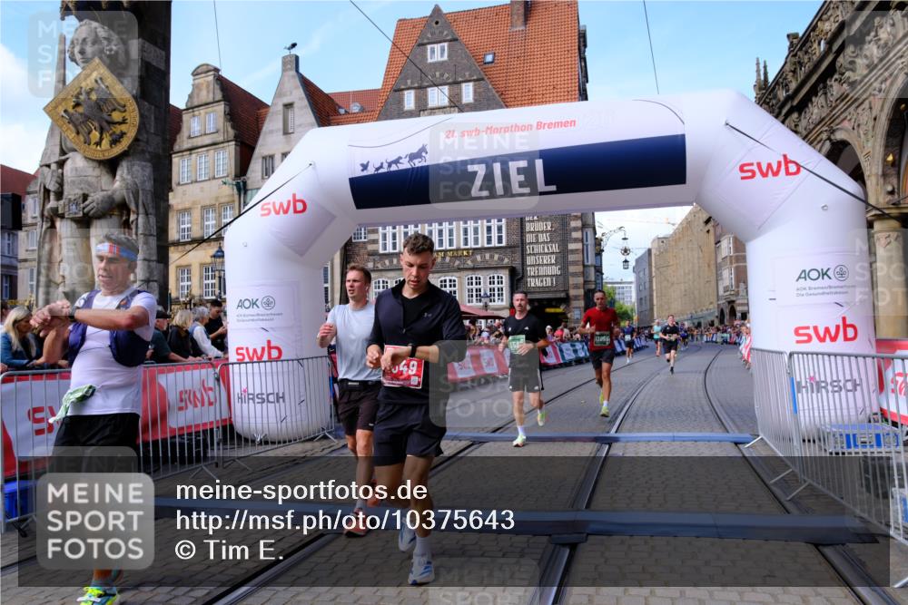 13.09.2026 - 21. swb-Marathon Bremen Tim E. http://msf.ph/oto/10375643 13.09.2026 13:12:05 Ziel 826, 863, 4368, 4651, 5521, 5585, 5893, 6059, 6668, 8996, 9398, 13055 meine-sportfotos.de