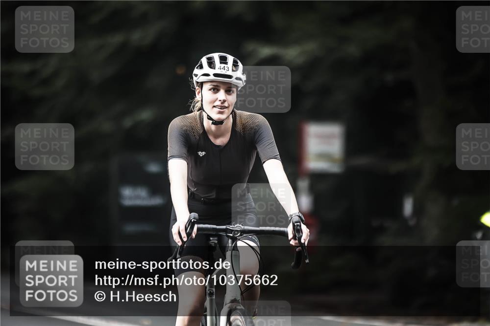 13.09.2026 - Stadtparktriathlon H.Heesch http://msf.ph/oto/10375662 13.09.2026 10:56:43 Radfahren 362, 376, 443, 670, 679 meine-sportfotos.de