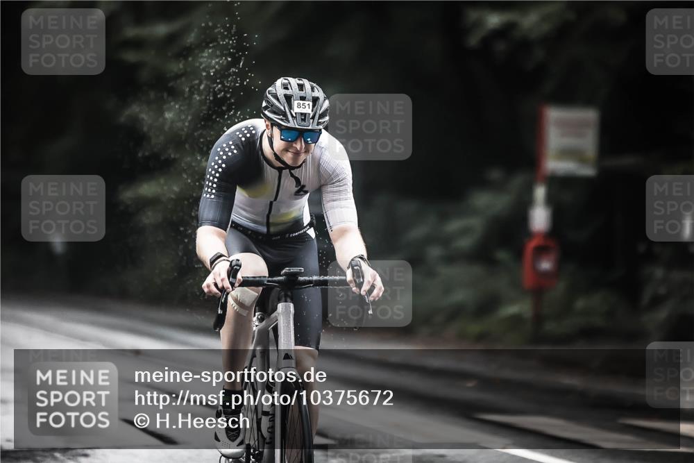 13.09.2026 - Stadtparktriathlon H.Heesch http://msf.ph/oto/10375672 13.09.2026 12:14:46 Radfahren 851, 888, 971, 1057, 1121 meine-sportfotos.de