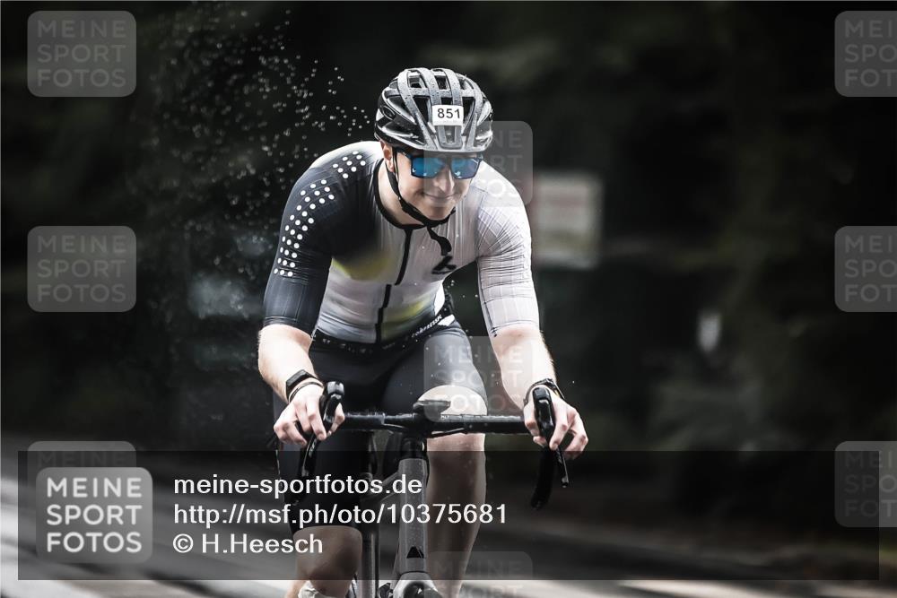13.09.2026 - Stadtparktriathlon H.Heesch http://msf.ph/oto/10375681 13.09.2026 12:14:46 Radfahren 851, 888, 971, 1057, 1121 meine-sportfotos.de