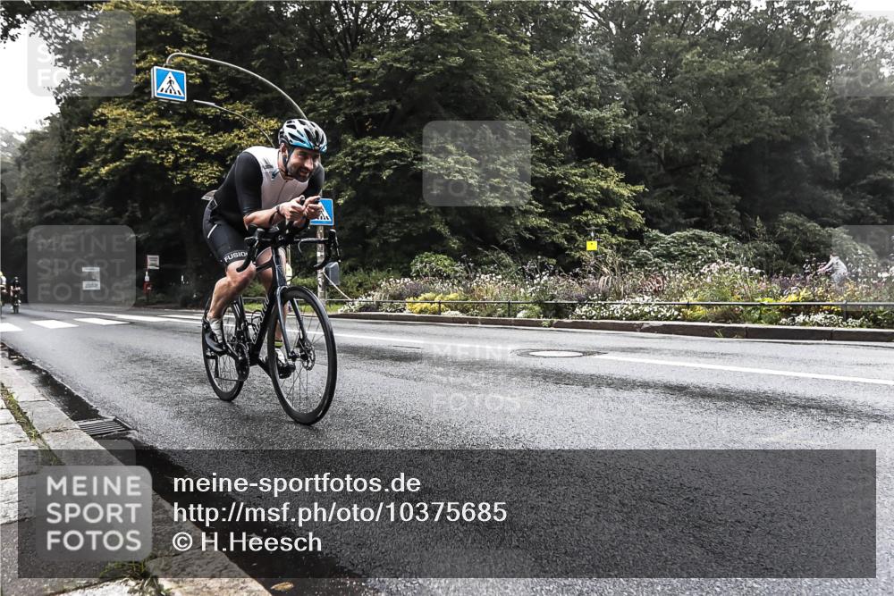 13.09.2026 - Stadtparktriathlon H.Heesch http://msf.ph/oto/10375685 13.09.2026 09:18:28 Radfahren 11, 44, 45, 91, 134 meine-sportfotos.de
