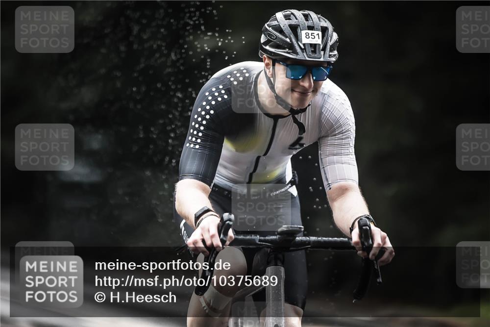 13.09.2026 - Stadtparktriathlon H.Heesch http://msf.ph/oto/10375689 13.09.2026 12:14:46 Radfahren 851, 888, 971, 1057, 1121 meine-sportfotos.de