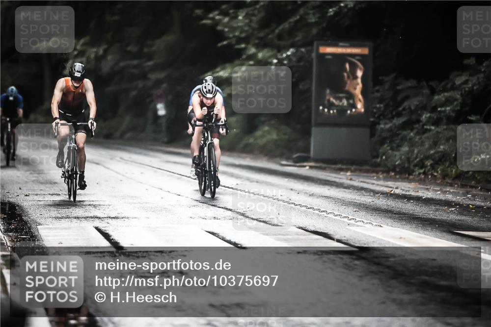 13.09.2026 - Stadtparktriathlon H.Heesch http://msf.ph/oto/10375697 13.09.2026 12:14:48 Radfahren 851, 888, 971, 1049, 1057, 1121 meine-sportfotos.de