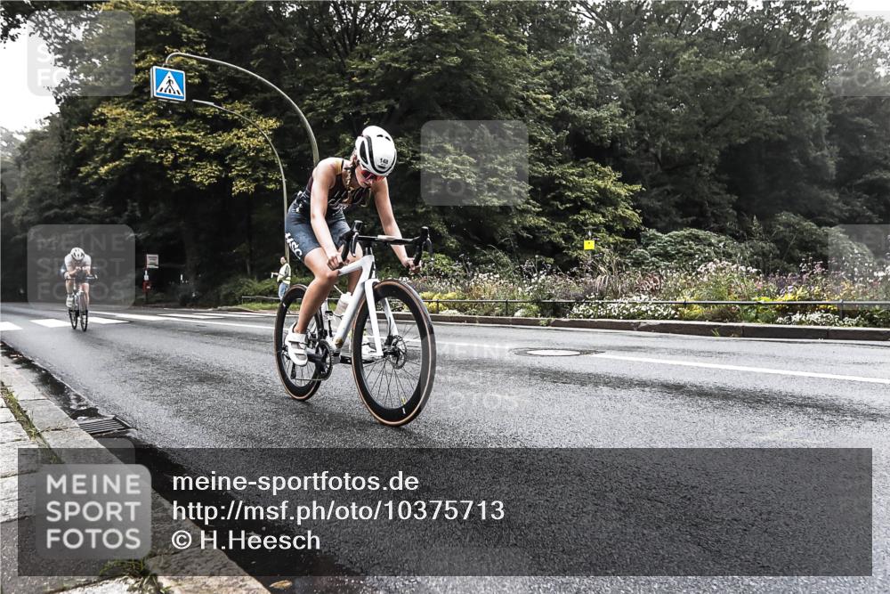 13.09.2026 - Stadtparktriathlon H.Heesch http://msf.ph/oto/10375713 13.09.2026 09:18:32 Radfahren 45, 91, 134, 148, 200 meine-sportfotos.de