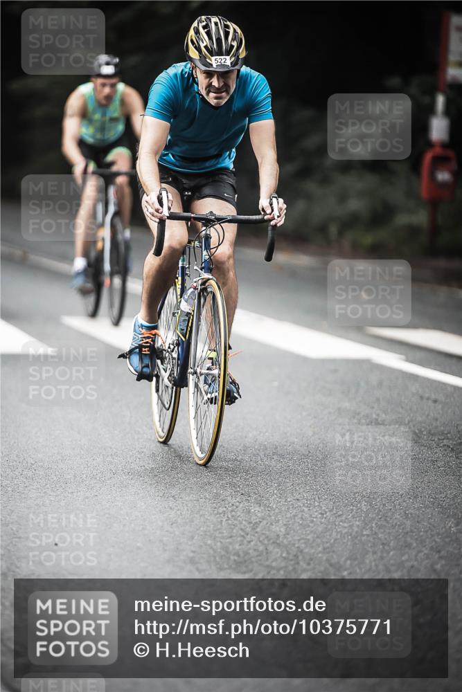 13.09.2026 - Stadtparktriathlon H.Heesch http://msf.ph/oto/10375771 13.09.2026 10:56:57 Radfahren 394, 415, 522, 600 meine-sportfotos.de