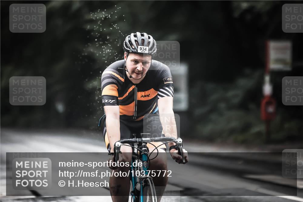 13.09.2026 - Stadtparktriathlon H.Heesch http://msf.ph/oto/10375772 13.09.2026 12:15:02 Radfahren 934, 960 meine-sportfotos.de