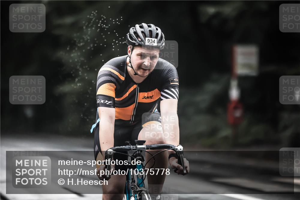 13.09.2026 - Stadtparktriathlon H.Heesch http://msf.ph/oto/10375778 13.09.2026 12:15:02 Radfahren 934, 960 meine-sportfotos.de