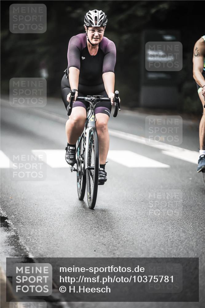 13.09.2026 - Stadtparktriathlon H.Heesch http://msf.ph/oto/10375781 13.09.2026 10:56:58 Radfahren 394, 415, 522, 600 meine-sportfotos.de