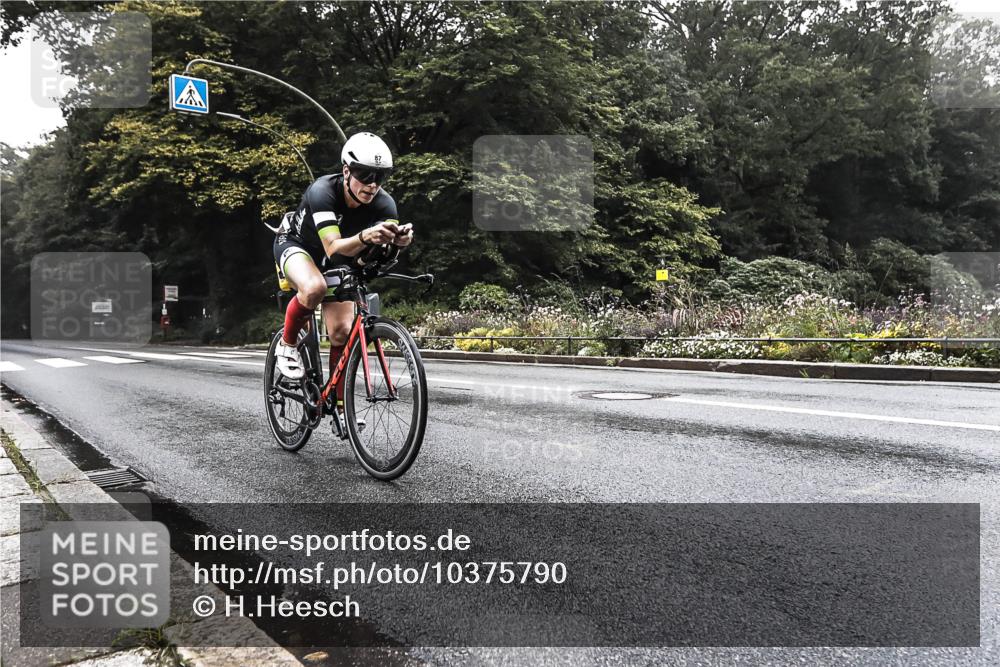 13.09.2026 - Stadtparktriathlon H.Heesch http://msf.ph/oto/10375790 13.09.2026 09:19:25 Radfahren 87, 119 meine-sportfotos.de