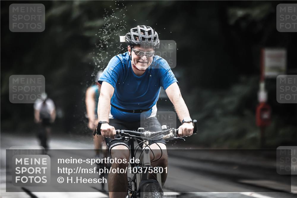 13.09.2026 - Stadtparktriathlon H.Heesch http://msf.ph/oto/10375801 13.09.2026 12:15:09 Radfahren 884, 922, 983, 1054 meine-sportfotos.de