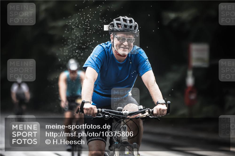 13.09.2026 - Stadtparktriathlon H.Heesch http://msf.ph/oto/10375806 13.09.2026 12:15:09 Radfahren 884, 922, 983, 1054 meine-sportfotos.de