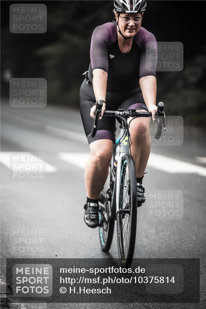 13.09.2026 - Stadtparktriathlon H.Heesch http://msf.ph/oto/10375814 13.09.2026 10:56:58 Radfahren 394, 415, 522, 600 meine-sportfotos.de