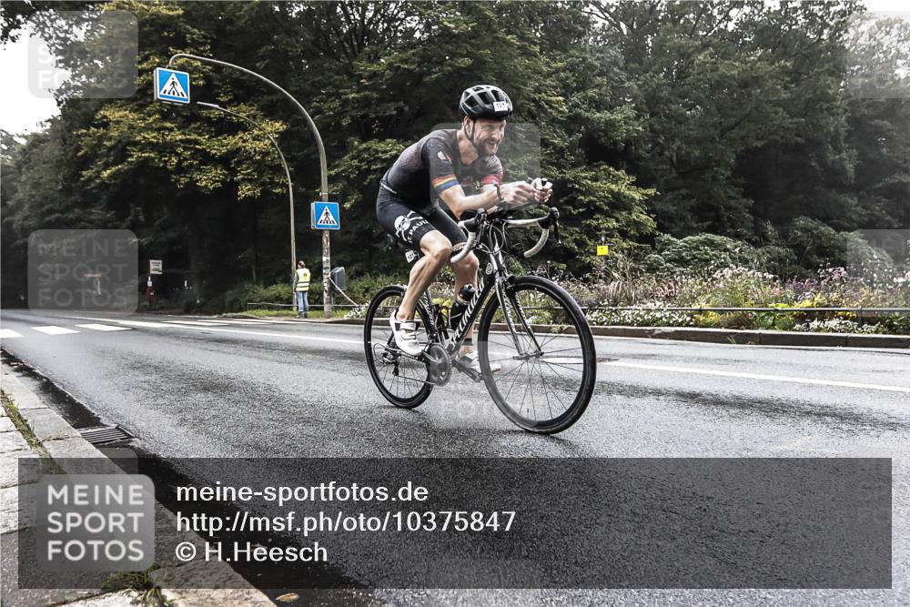 13.09.2026 - Stadtparktriathlon H.Heesch http://msf.ph/oto/10375847 13.09.2026 09:20:06 Radfahren 121 meine-sportfotos.de