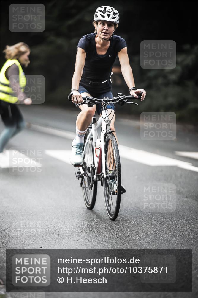 13.09.2026 - Stadtparktriathlon H.Heesch http://msf.ph/oto/10375871 13.09.2026 10:57:08 Radfahren 382, 415, 462, 480, 539, 540 meine-sportfotos.de