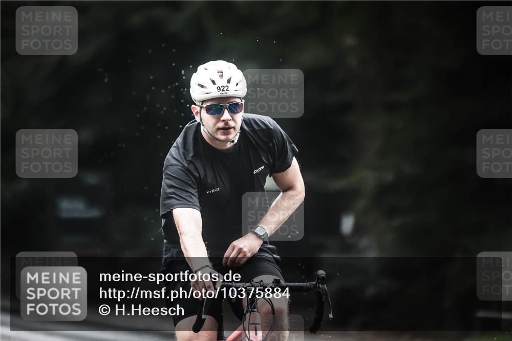 13.09.2026 - Stadtparktriathlon H.Heesch http://msf.ph/oto/10375884 13.09.2026 12:15:14 Radfahren 884, 922, 983, 1006, 1050, 1054 meine-sportfotos.de