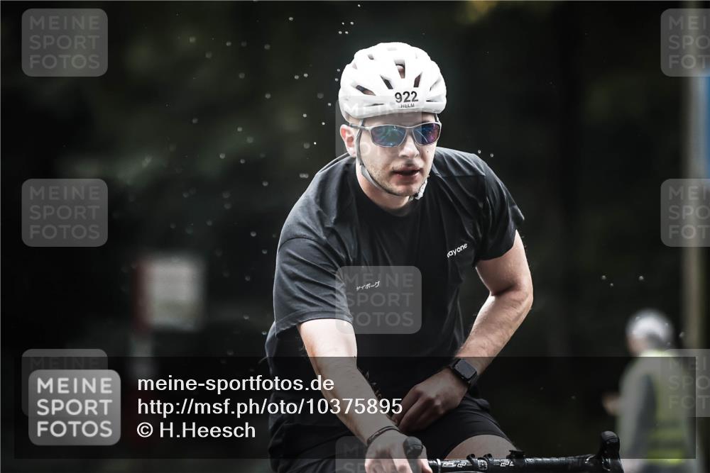 13.09.2026 - Stadtparktriathlon H.Heesch http://msf.ph/oto/10375895 13.09.2026 12:15:14 Radfahren 884, 922, 983, 1006, 1050, 1054 meine-sportfotos.de