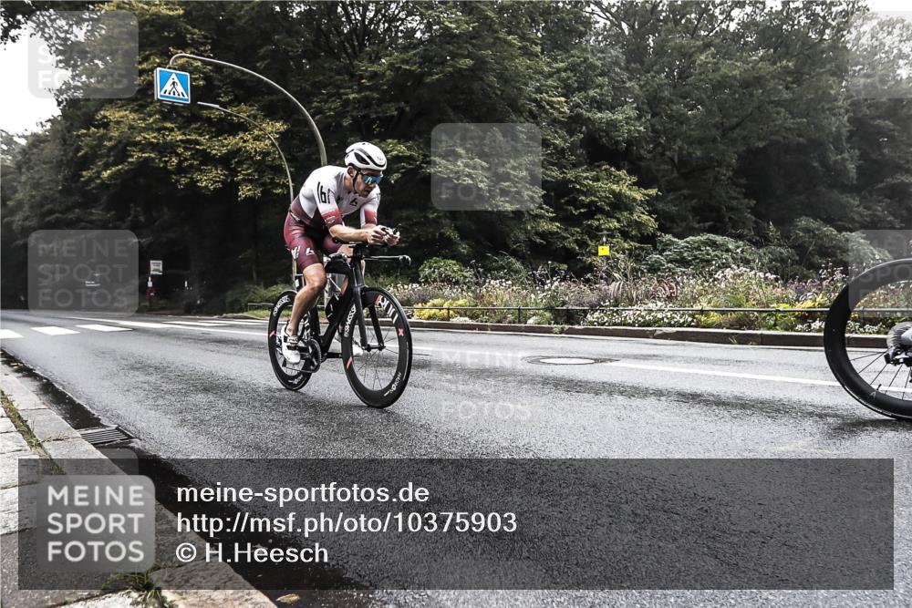 13.09.2026 - Stadtparktriathlon H.Heesch http://msf.ph/oto/10375903 13.09.2026 09:20:35 Radfahren 88, 92, 105, 112, 129, 130, 153 meine-sportfotos.de