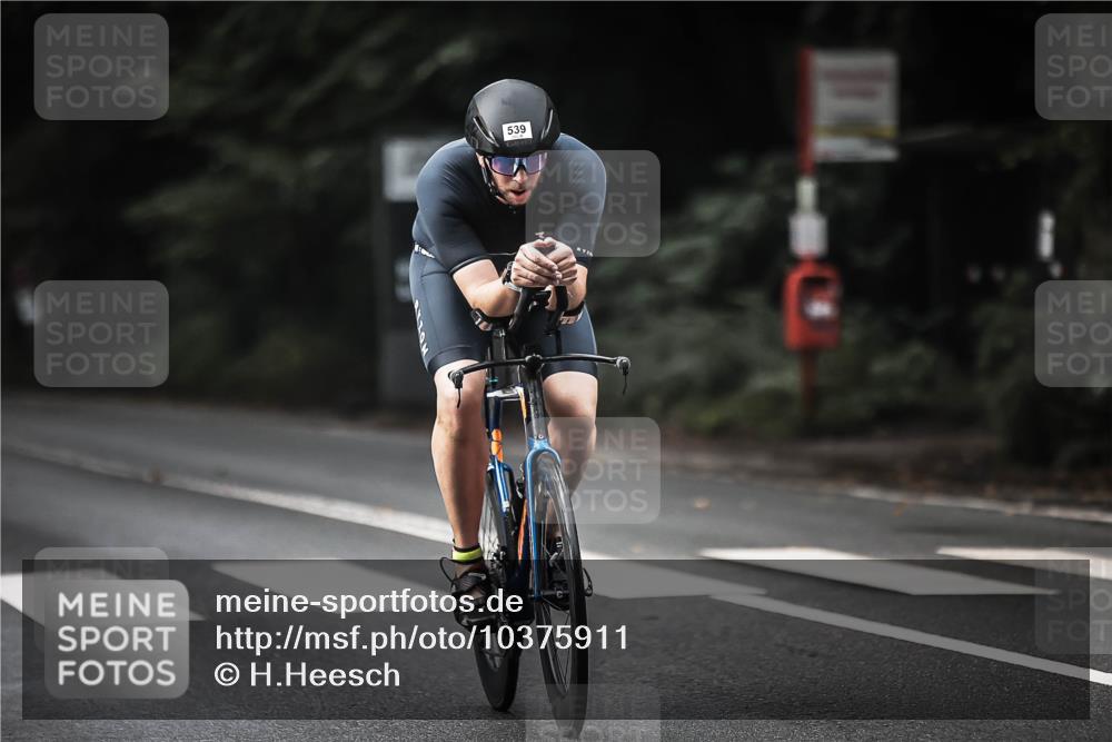 13.09.2026 - Stadtparktriathlon H.Heesch http://msf.ph/oto/10375911 13.09.2026 10:57:15 Radfahren 539, 664 meine-sportfotos.de