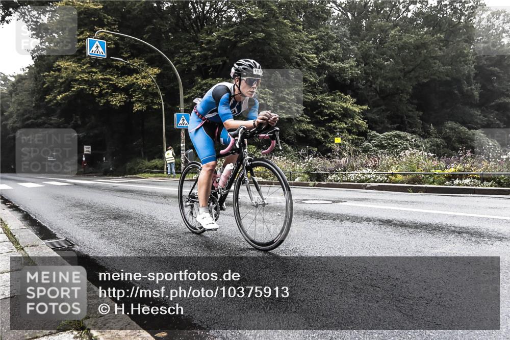 13.09.2026 - Stadtparktriathlon H.Heesch http://msf.ph/oto/10375913 13.09.2026 09:20:39 Radfahren 115, 129 meine-sportfotos.de