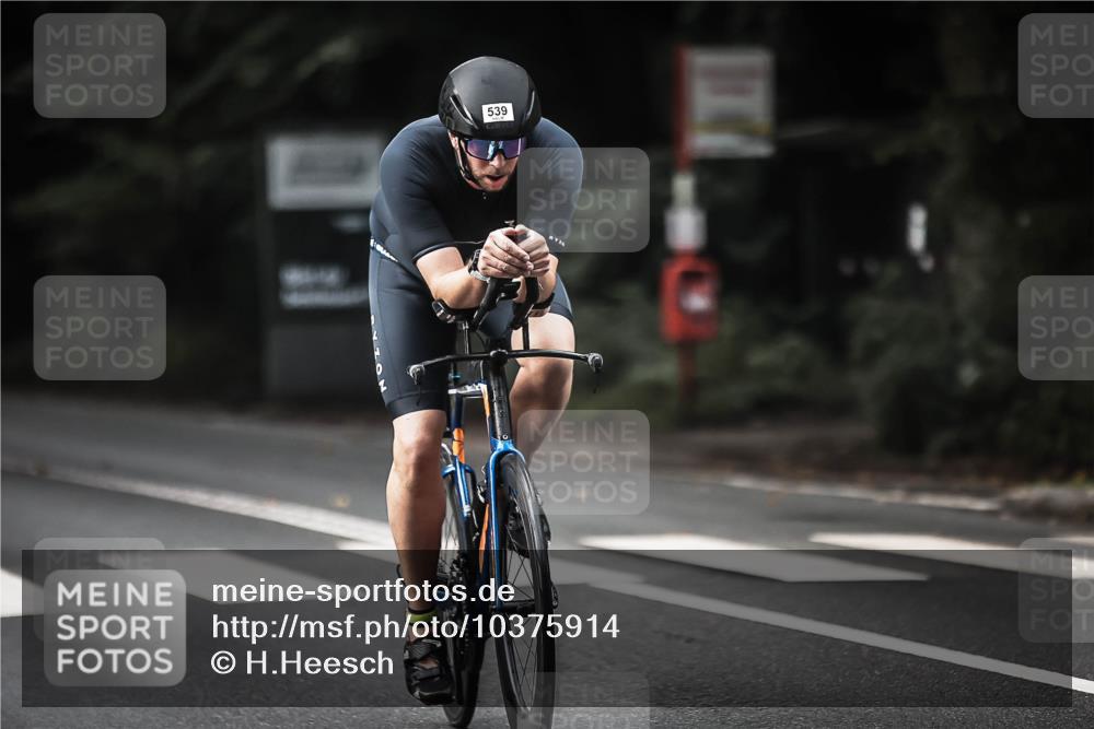 13.09.2026 - Stadtparktriathlon H.Heesch http://msf.ph/oto/10375914 13.09.2026 10:57:15 Radfahren 539, 664 meine-sportfotos.de