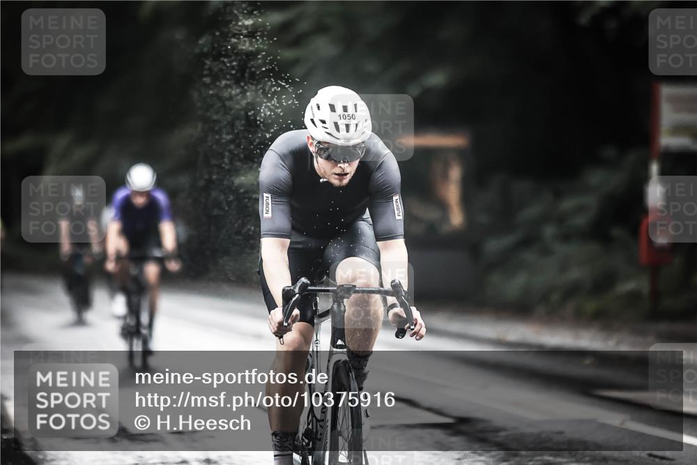 13.09.2026 - Stadtparktriathlon H.Heesch http://msf.ph/oto/10375916 13.09.2026 12:15:17 Radfahren 922, 1006, 1025, 1026, 1040, 1050, 1054, 1068 meine-sportfotos.de