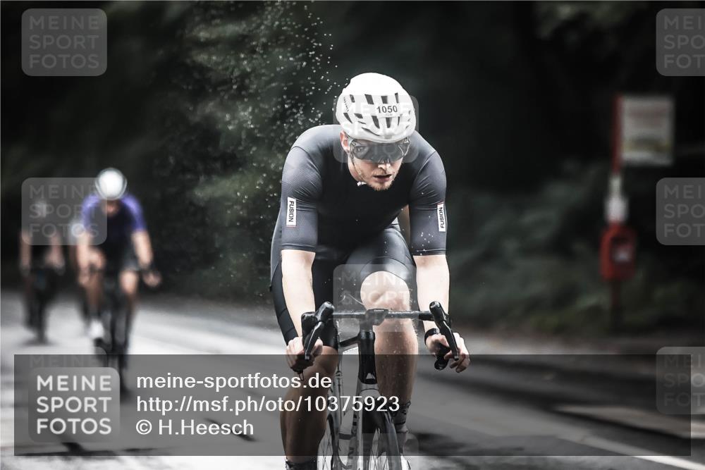 13.09.2026 - Stadtparktriathlon H.Heesch http://msf.ph/oto/10375923 13.09.2026 12:15:17 Radfahren 922, 1006, 1025, 1026, 1040, 1050, 1054, 1068 meine-sportfotos.de