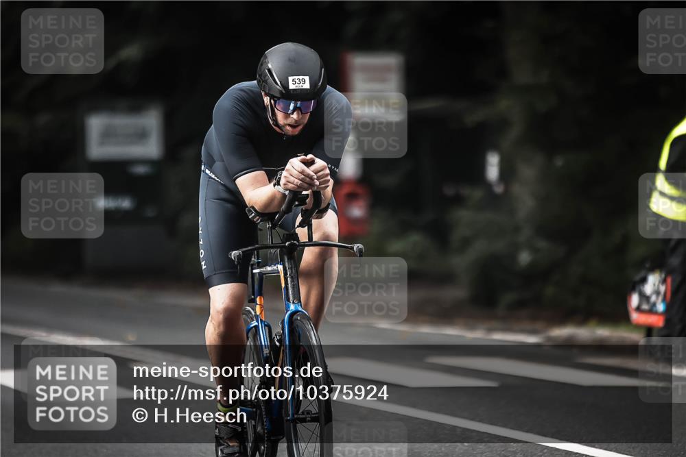 13.09.2026 - Stadtparktriathlon H.Heesch http://msf.ph/oto/10375924 13.09.2026 10:57:15 Radfahren 539, 664 meine-sportfotos.de