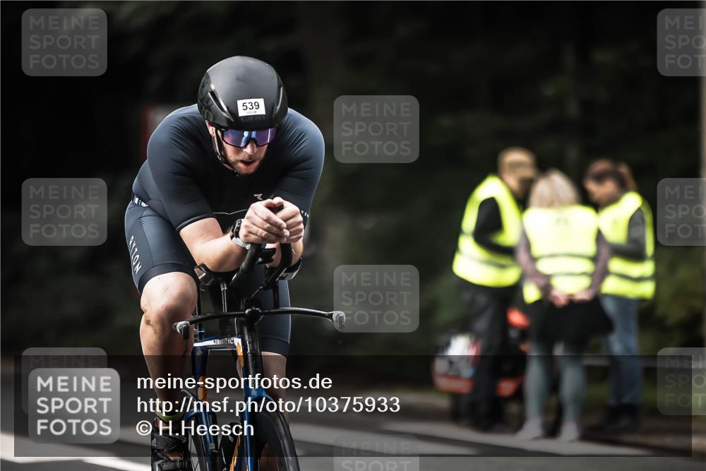 13.09.2026 - Stadtparktriathlon H.Heesch http://msf.ph/oto/10375933 13.09.2026 10:57:15 Radfahren 539, 664 meine-sportfotos.de