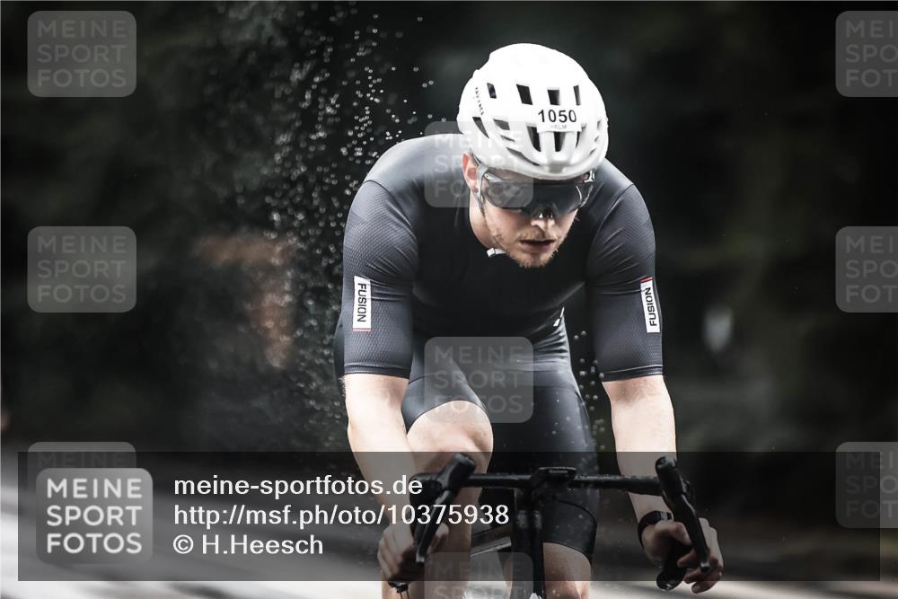 13.09.2026 - Stadtparktriathlon H.Heesch http://msf.ph/oto/10375938 13.09.2026 12:15:17 Radfahren 922, 1006, 1025, 1026, 1040, 1050, 1054, 1068 meine-sportfotos.de