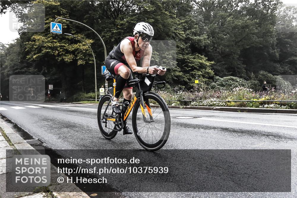 13.09.2026 - Stadtparktriathlon H.Heesch http://msf.ph/oto/10375939 13.09.2026 09:20:58 Radfahren 108, 133 meine-sportfotos.de