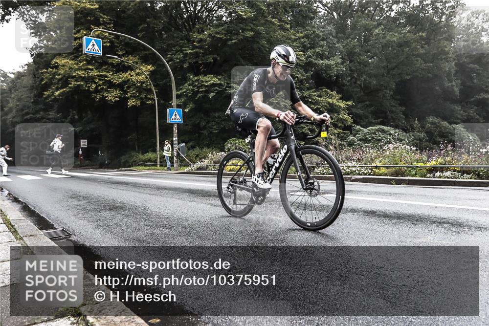 13.09.2026 - Stadtparktriathlon H.Heesch http://msf.ph/oto/10375951 13.09.2026 09:21:07 Radfahren 1 meine-sportfotos.de