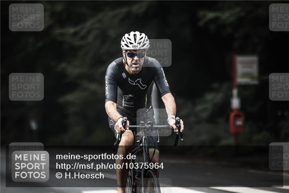 13.09.2026 - Stadtparktriathlon H.Heesch http://msf.ph/oto/10375964 13.09.2026 10:57:18 Radfahren 536, 539, 664 meine-sportfotos.de