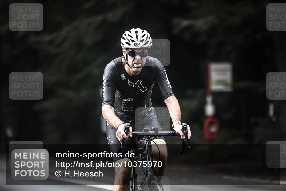 13.09.2026 - Stadtparktriathlon H.Heesch http://msf.ph/oto/10375970 13.09.2026 10:57:18 Radfahren 536, 539, 664 meine-sportfotos.de