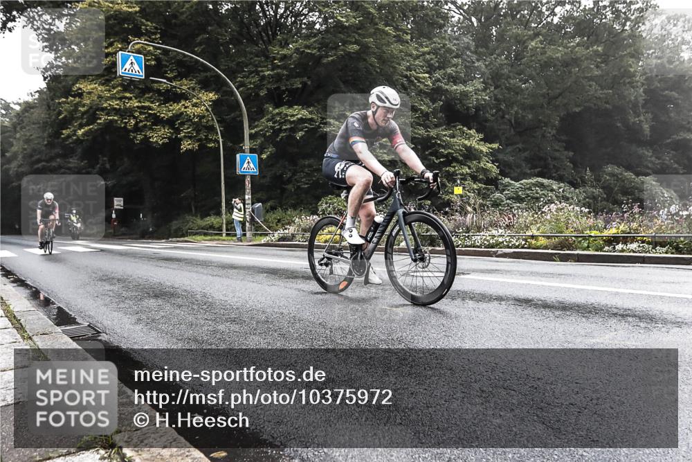 13.09.2026 - Stadtparktriathlon H.Heesch http://msf.ph/oto/10375972 13.09.2026 09:21:31 Radfahren 106, 143, 150, 158 meine-sportfotos.de