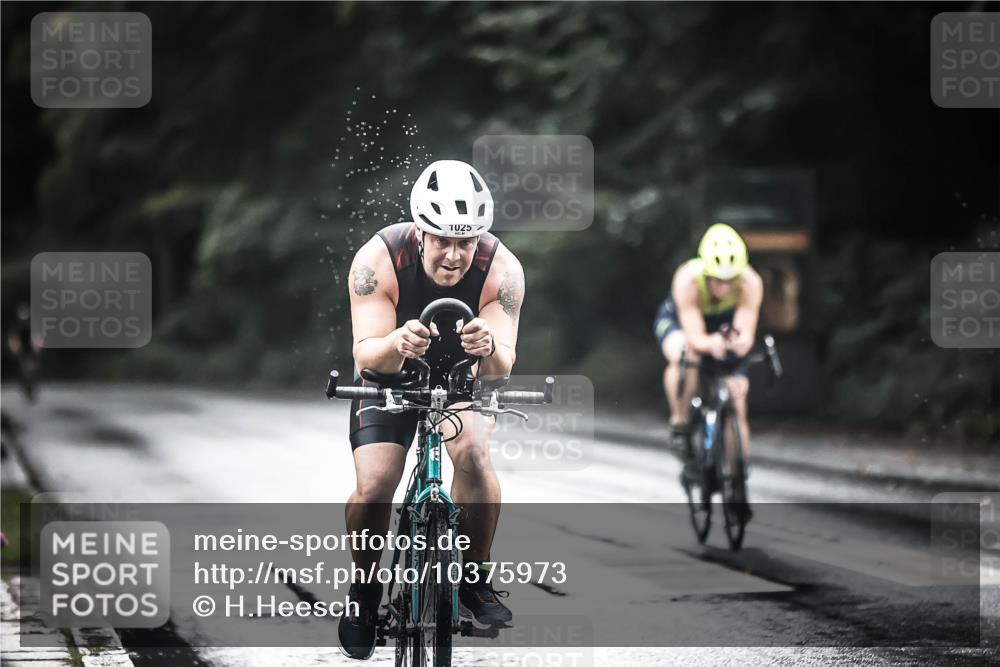 13.09.2026 - Stadtparktriathlon H.Heesch http://msf.ph/oto/10375973 13.09.2026 12:15:22 Radfahren 1006, 1025, 1026, 1040, 1050, 1068 meine-sportfotos.de