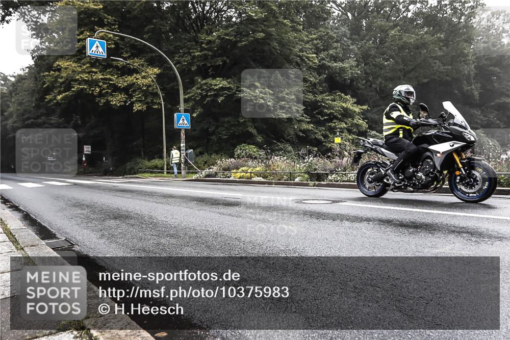 13.09.2026 - Stadtparktriathlon H.Heesch http://msf.ph/oto/10375983 13.09.2026 09:21:34 Radfahren 143, 150 meine-sportfotos.de