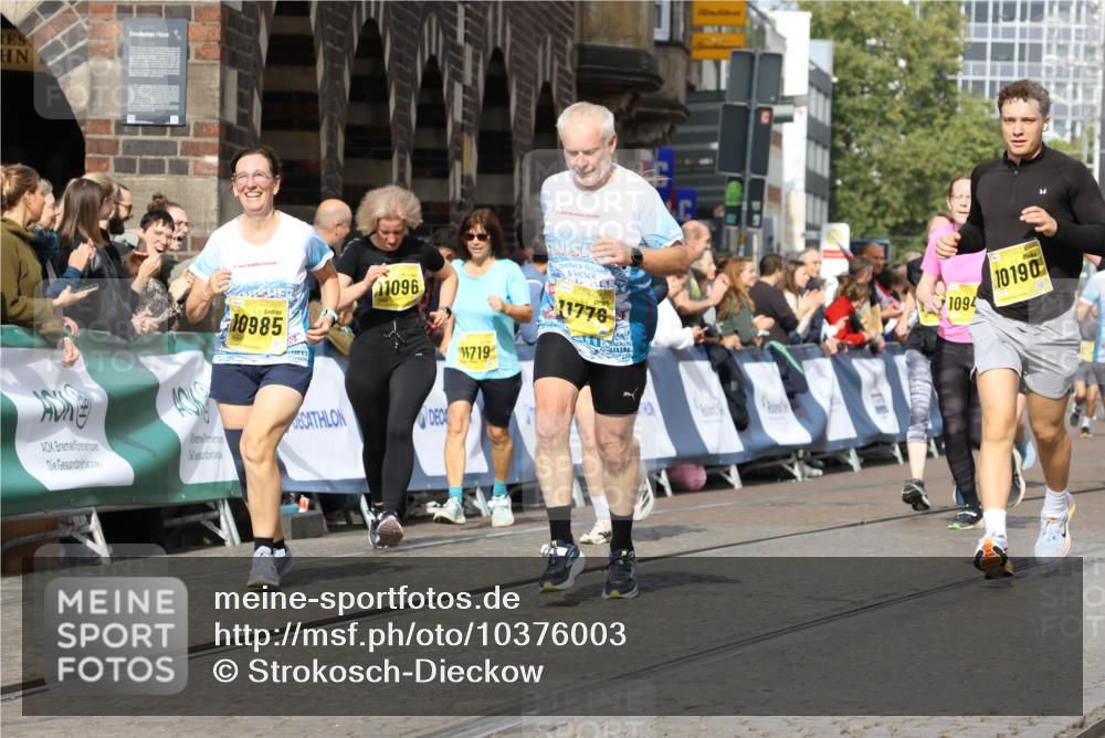 13.09.2026 - 21. swb-Marathon Bremen Strokosch-Dieckow http://msf.ph/oto/10376003 13.09.2026 11:02:51 Ziel 10153, 10154, 10273, 10274, 10278, 10338, 10738, 10885, 11137, 11261, 11505, 11508, 11526, 11554, 11662, 11890, 11945, 12154, 12169, 12252, 12429, 12489, 10185, 10715, 10731, 11095, 11313, 11697, 12421, 12432, 12448, 12465, 12483 meine-sportfotos.de