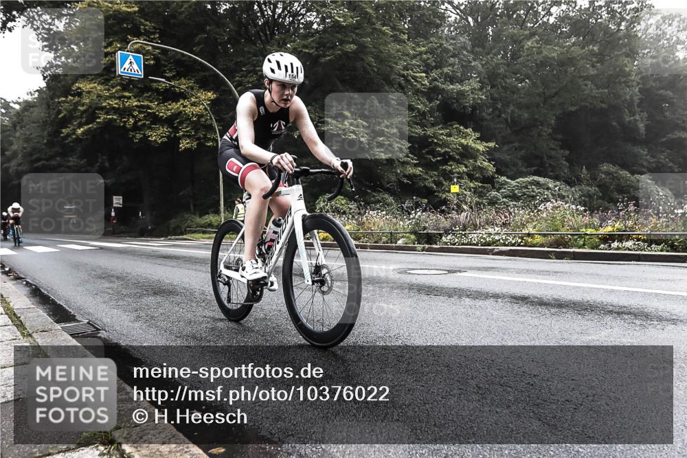 13.09.2026 - Stadtparktriathlon H.Heesch http://msf.ph/oto/10376022 13.09.2026 09:21:51 Radfahren 90, 95, 154, 162 meine-sportfotos.de