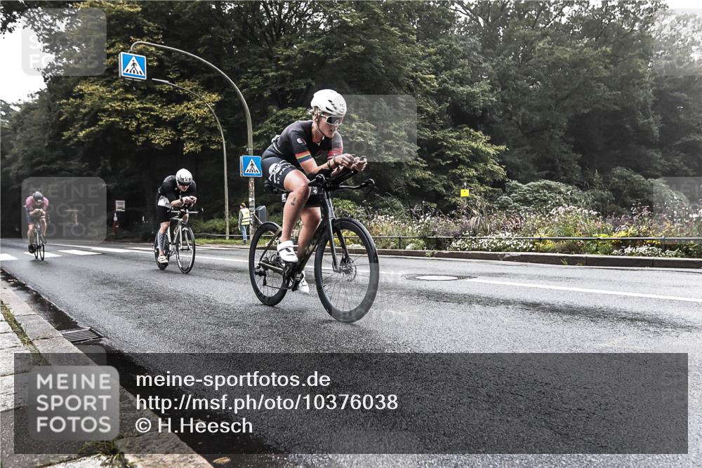 13.09.2026 - Stadtparktriathlon H.Heesch http://msf.ph/oto/10376038 13.09.2026 09:21:53 Radfahren 90, 95, 123, 154, 162, 184 meine-sportfotos.de