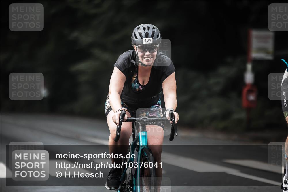 13.09.2026 - Stadtparktriathlon H.Heesch http://msf.ph/oto/10376041 13.09.2026 10:57:27 Radfahren 404, 534, 536, 541, 559, 563 meine-sportfotos.de