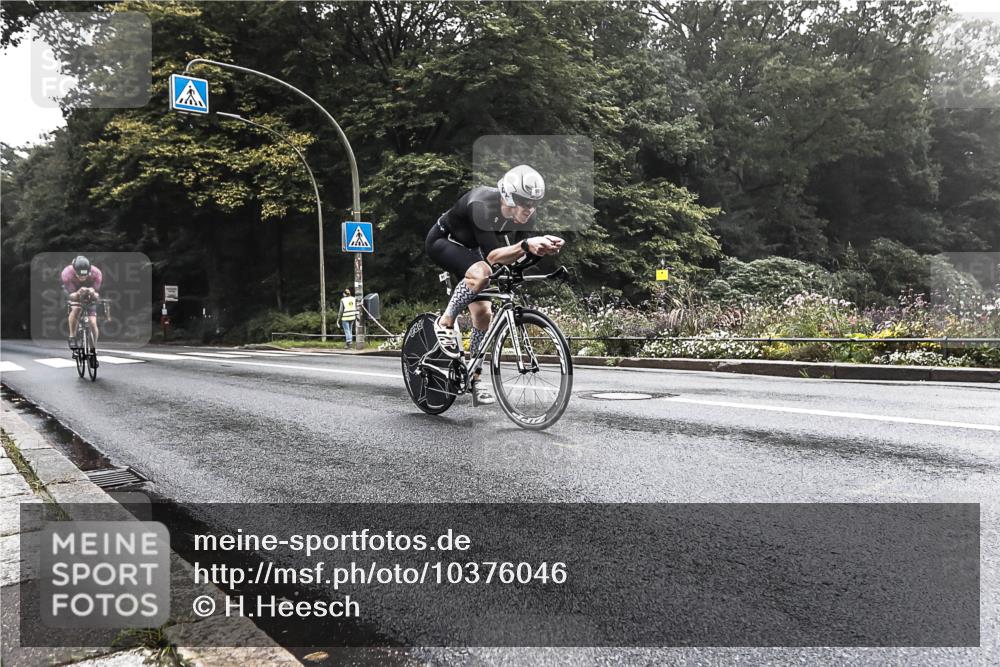 13.09.2026 - Stadtparktriathlon H.Heesch http://msf.ph/oto/10376046 13.09.2026 09:21:54 Radfahren 90, 95, 123, 154, 162, 184 meine-sportfotos.de