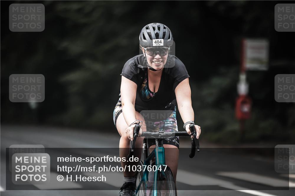 13.09.2026 - Stadtparktriathlon H.Heesch http://msf.ph/oto/10376047 13.09.2026 10:57:27 Radfahren 404, 534, 536, 541, 559, 563 meine-sportfotos.de