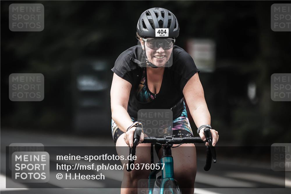 13.09.2026 - Stadtparktriathlon H.Heesch http://msf.ph/oto/10376057 13.09.2026 10:57:27 Radfahren 404, 534, 536, 541, 559, 563 meine-sportfotos.de