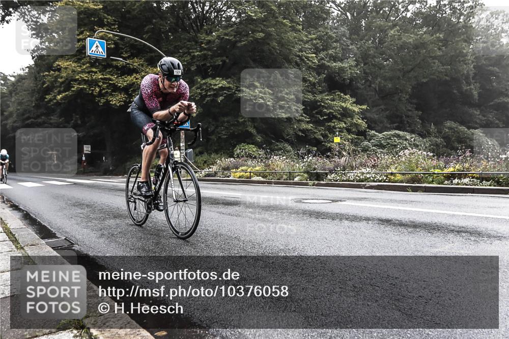 13.09.2026 - Stadtparktriathlon H.Heesch http://msf.ph/oto/10376058 13.09.2026 09:21:55 Radfahren 90, 95, 123, 162, 184 meine-sportfotos.de